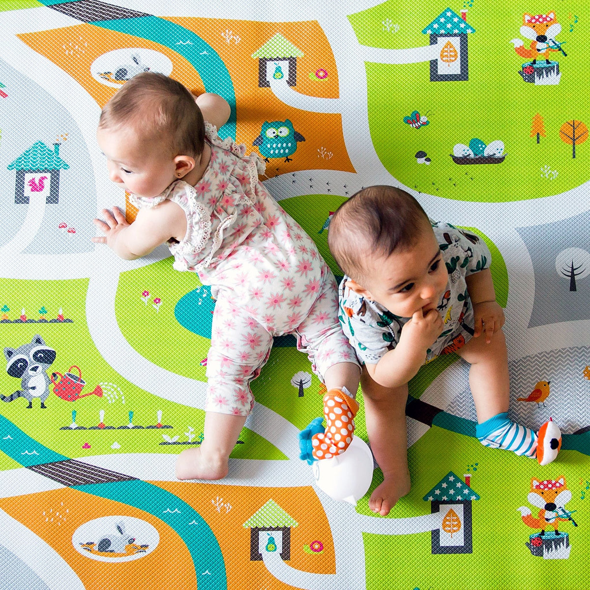 Bblüv Mülti BPA-Free Water-Resistant Miles Playmat