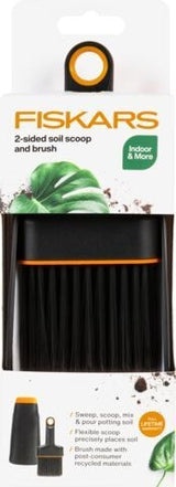 Fiskars 2-in-1 Double Sided Scoop & Brush Indoor Gardening Tool image 3