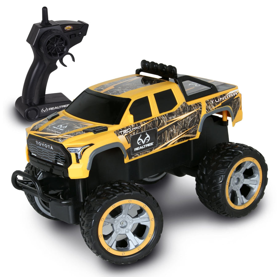 Realtree Toyota Yellow Tundra RC Car, 100-ft Range